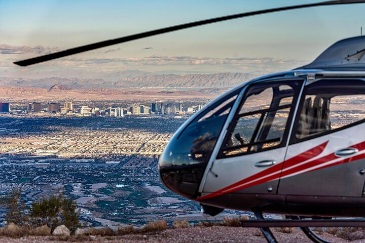 Red Rock Canyon Helicopter Tour with Landing and Champagne Toast - Photo 1 of 13